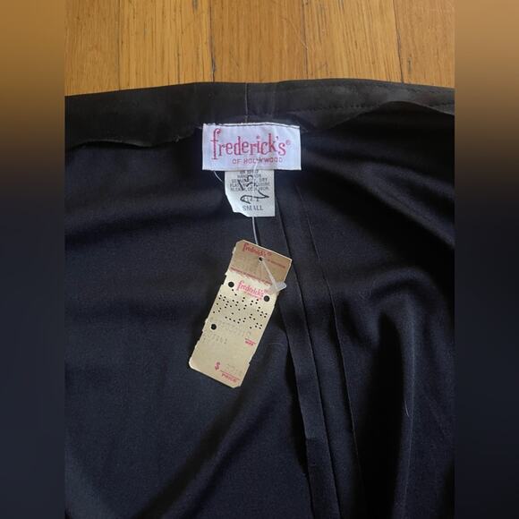 70s Vintage Deadstock NWT Fredricks of Hollywood Black Fringe Wrap Skirt - Picture 4 of 9